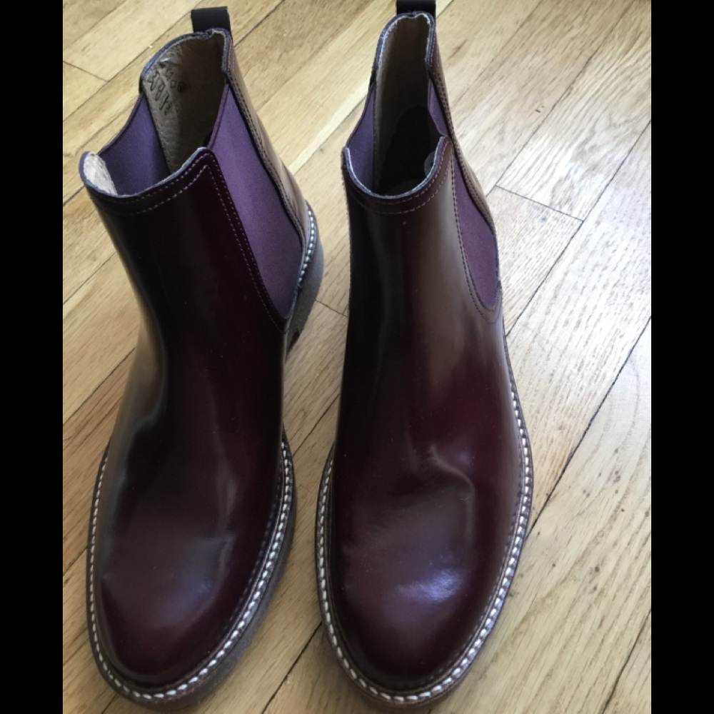 Leather booties